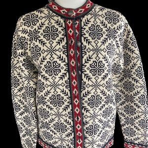 LL BEAN Nordic Cardigan Snowflake Fair Isle